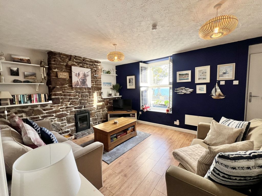 Property photo 3 of 13 Gallery