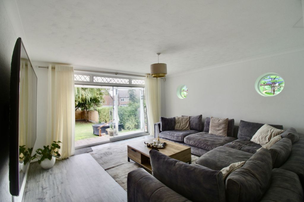 Property photo 3 of 23