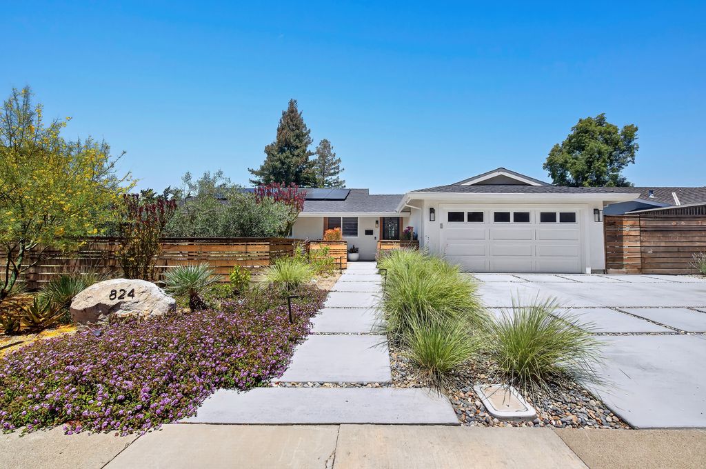 Property photo 1 of 53
