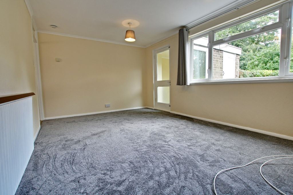 Property photo 3 of 16 4011483