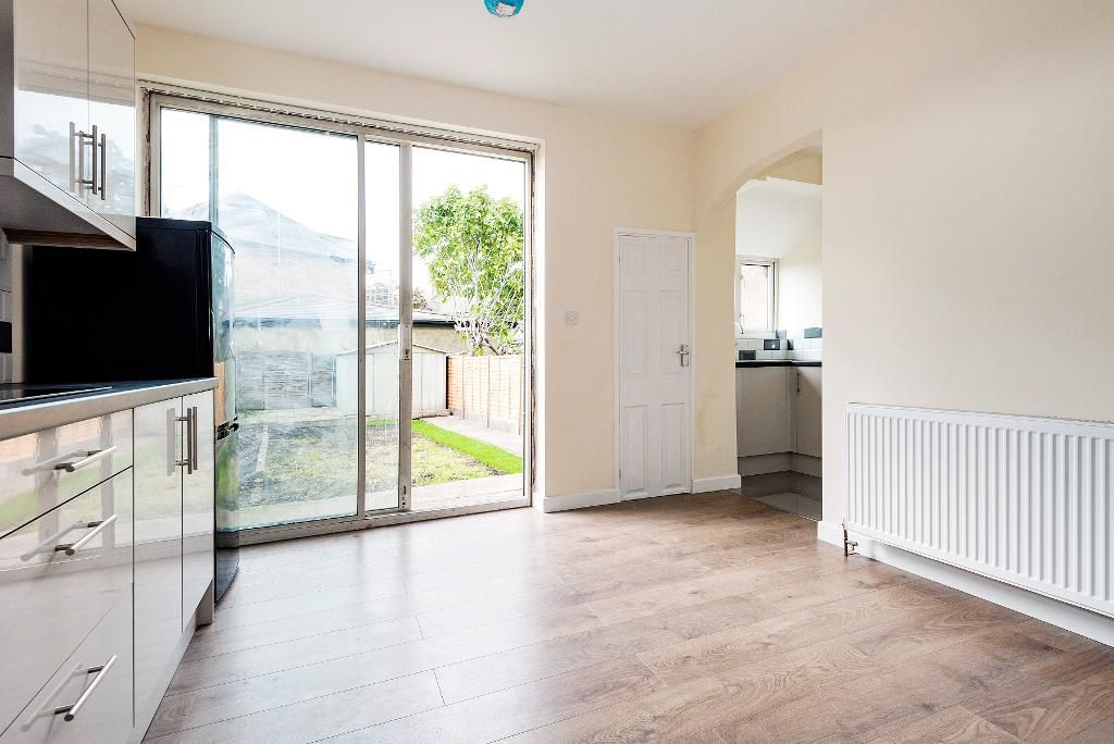 Property photo 2 of 15 Dining Area