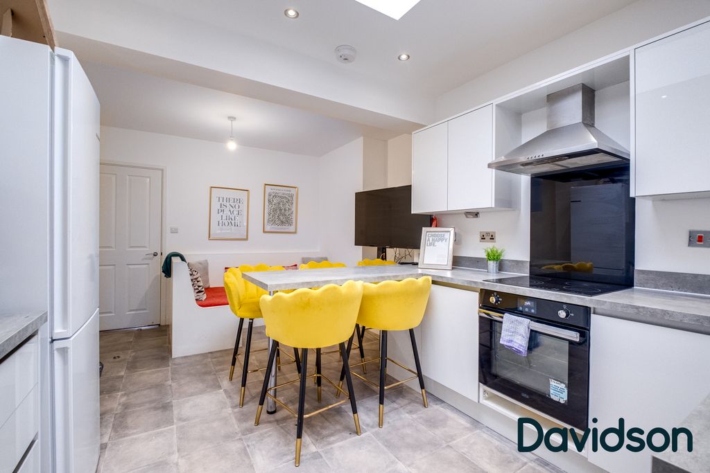 Property photo 2 of 17 Logo-7