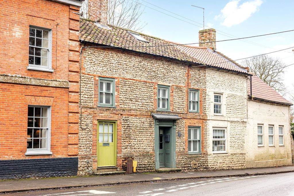 Property photo 1 of 13