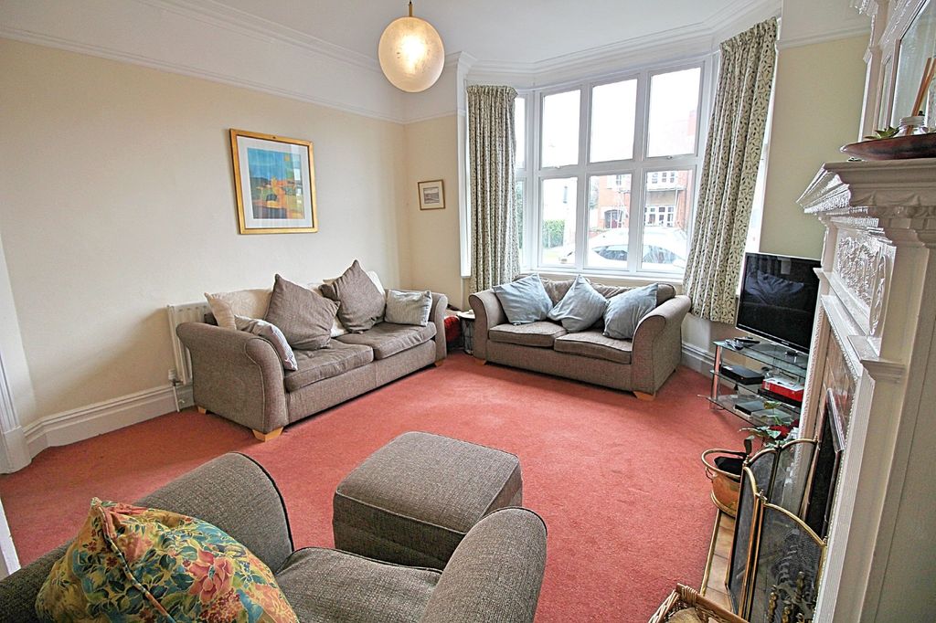 Property photo 3 of 26