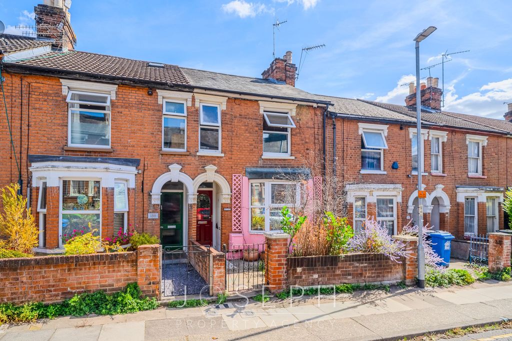 Property photo 1 of 31