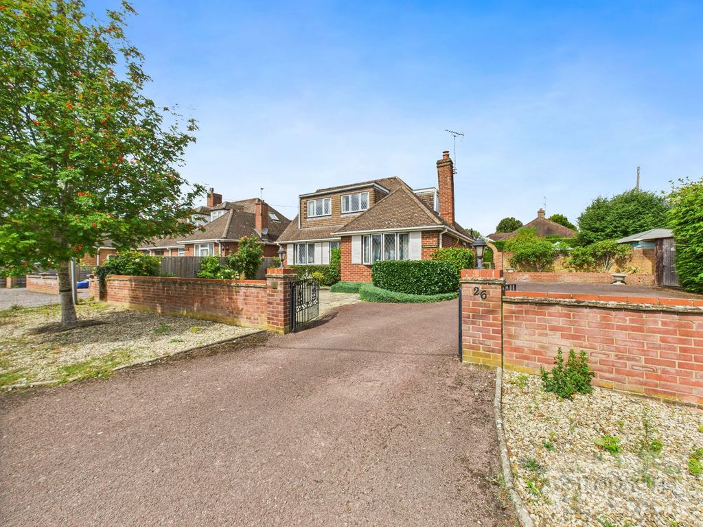 Property photo 1 of 32