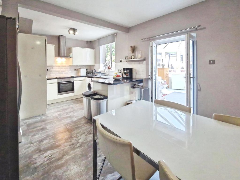 Property photo 2 of 16 Pbox-Img.Jpg