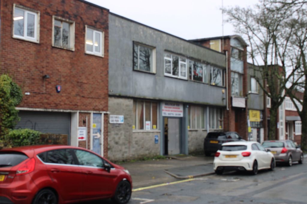 Property photo 1 of 5