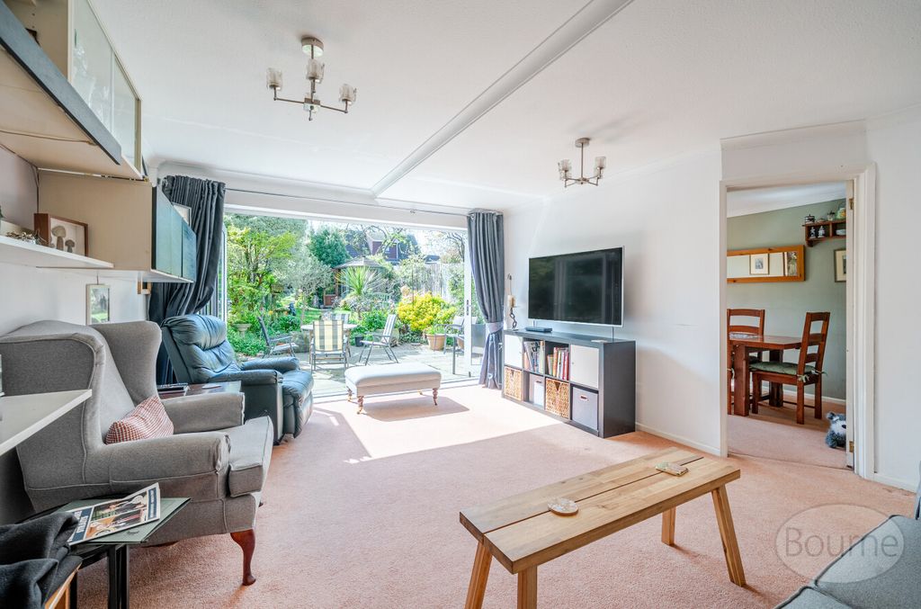 Property photo 2 of 18 A8Bc93E1-7817-4B3...