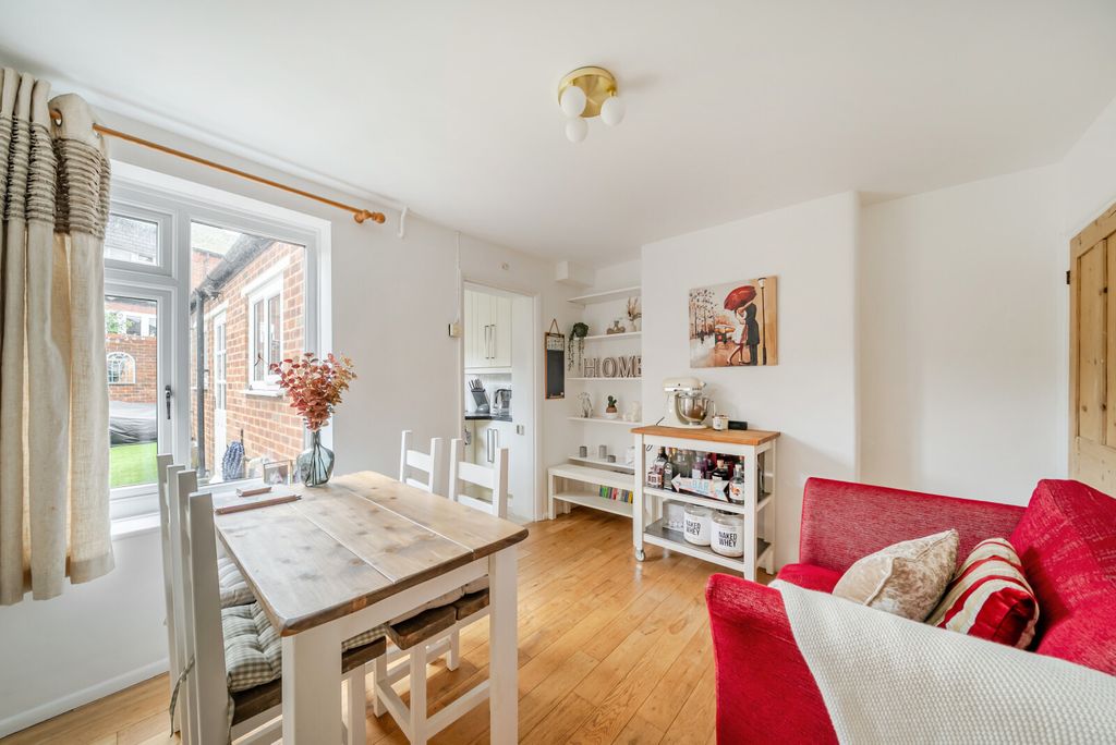 Property photo 3 of 12 1375091-10-69131d...