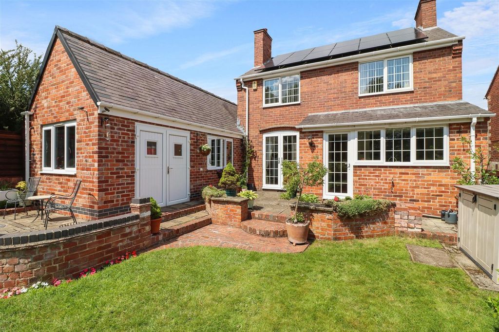 Property photo 1 of 21