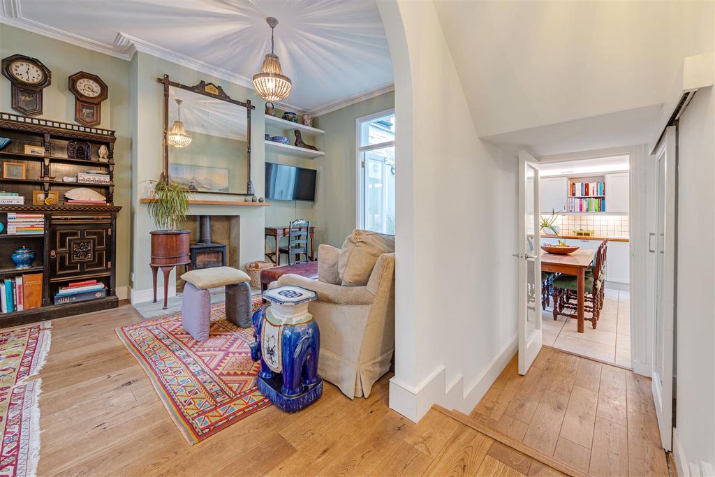 Property photo 3 of 19 0007.Jpg