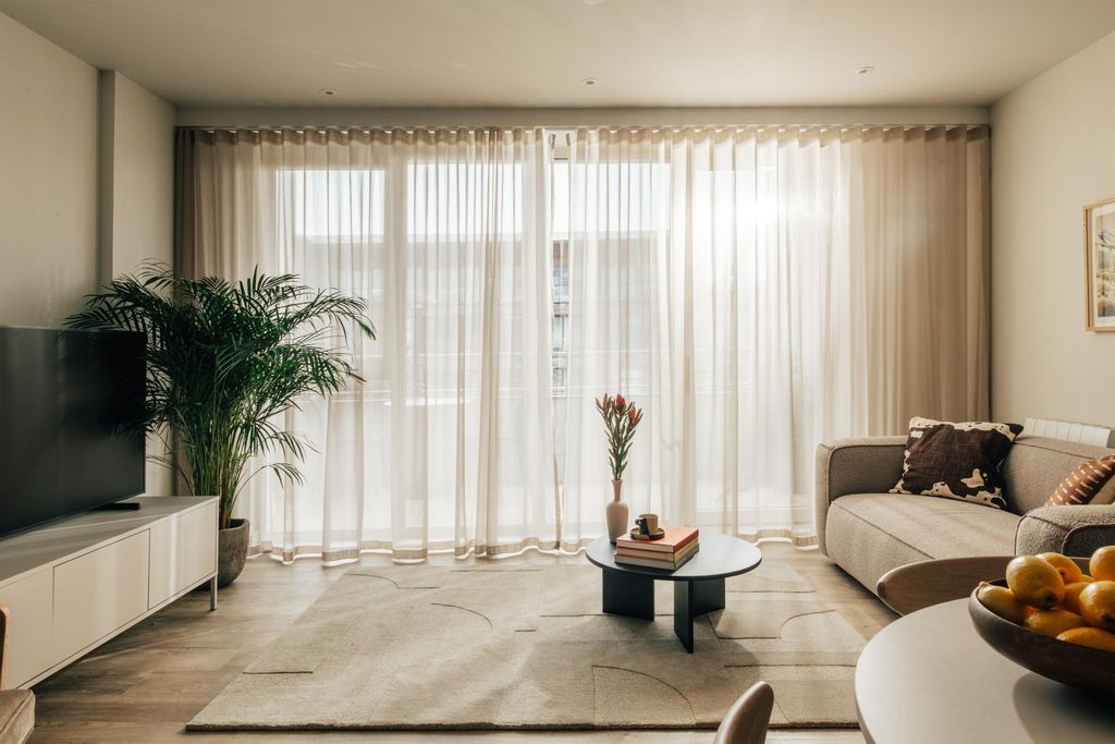 Property photo 3 of 11 Photo 2