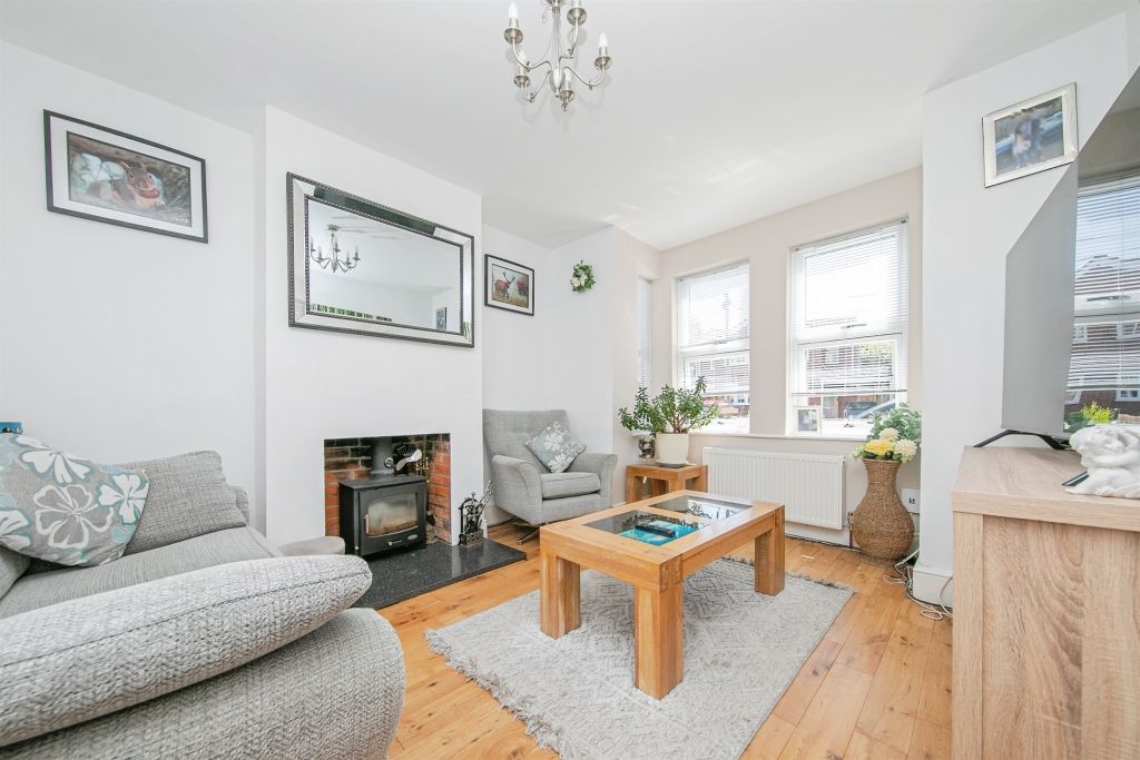 Property photo 2 of 17