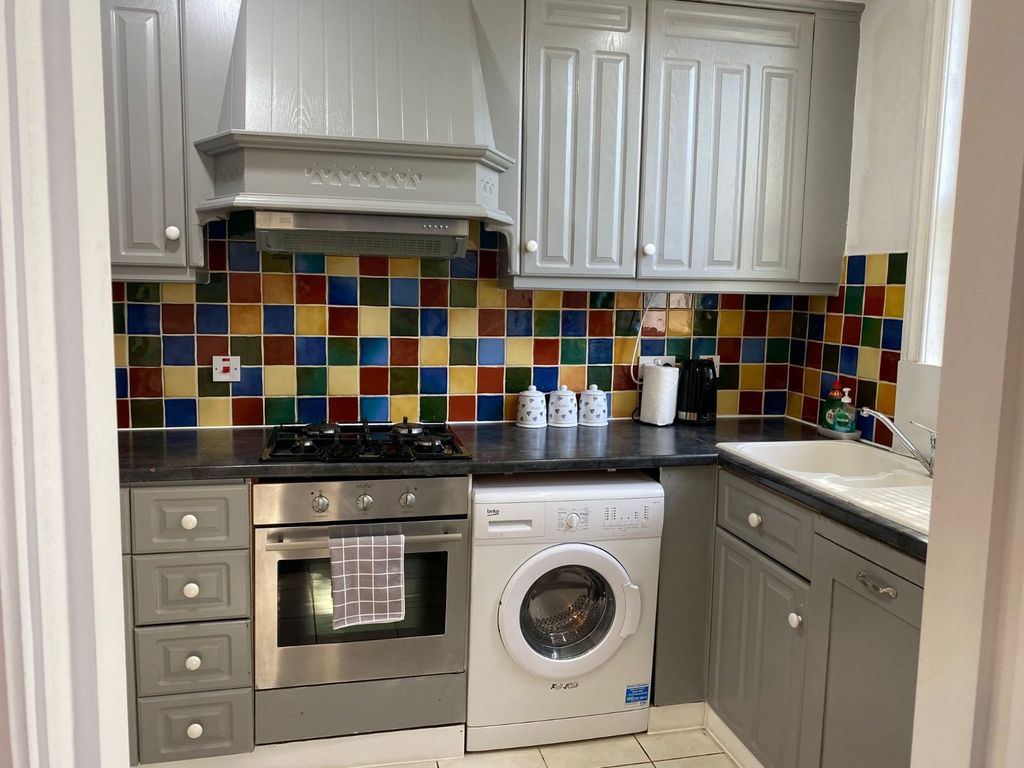 Property photo 3 of 11 Picture No. 67
