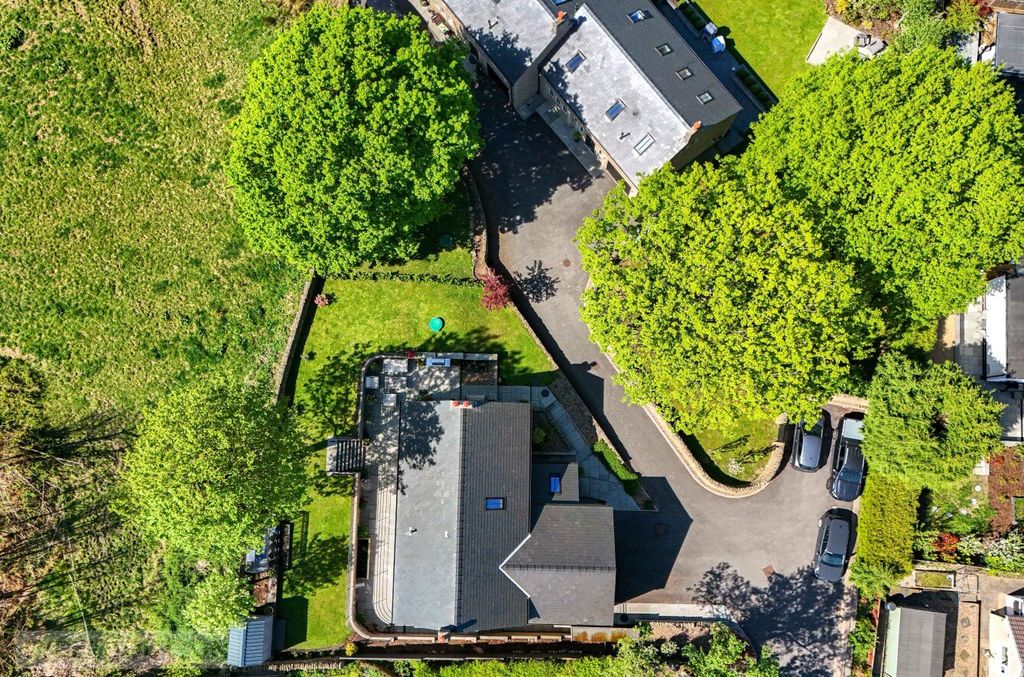 Additional image 4 of 4 bed detached house for saleStorth Brook Court, Glossop SK13