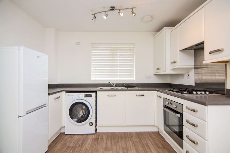 Property photo 3 of 14 Photo 8