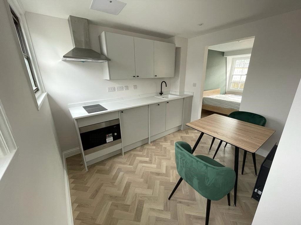 Property photo 3 of 7 Picture No. 02