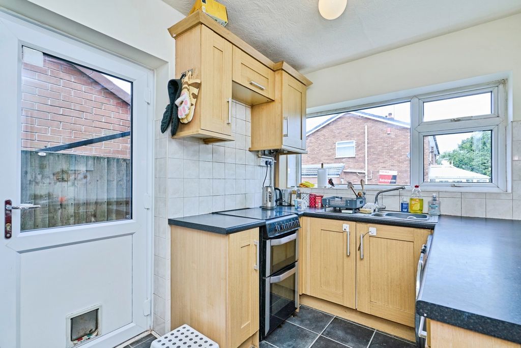 Property photo 3 of 20 Pbox-Img.Jpg