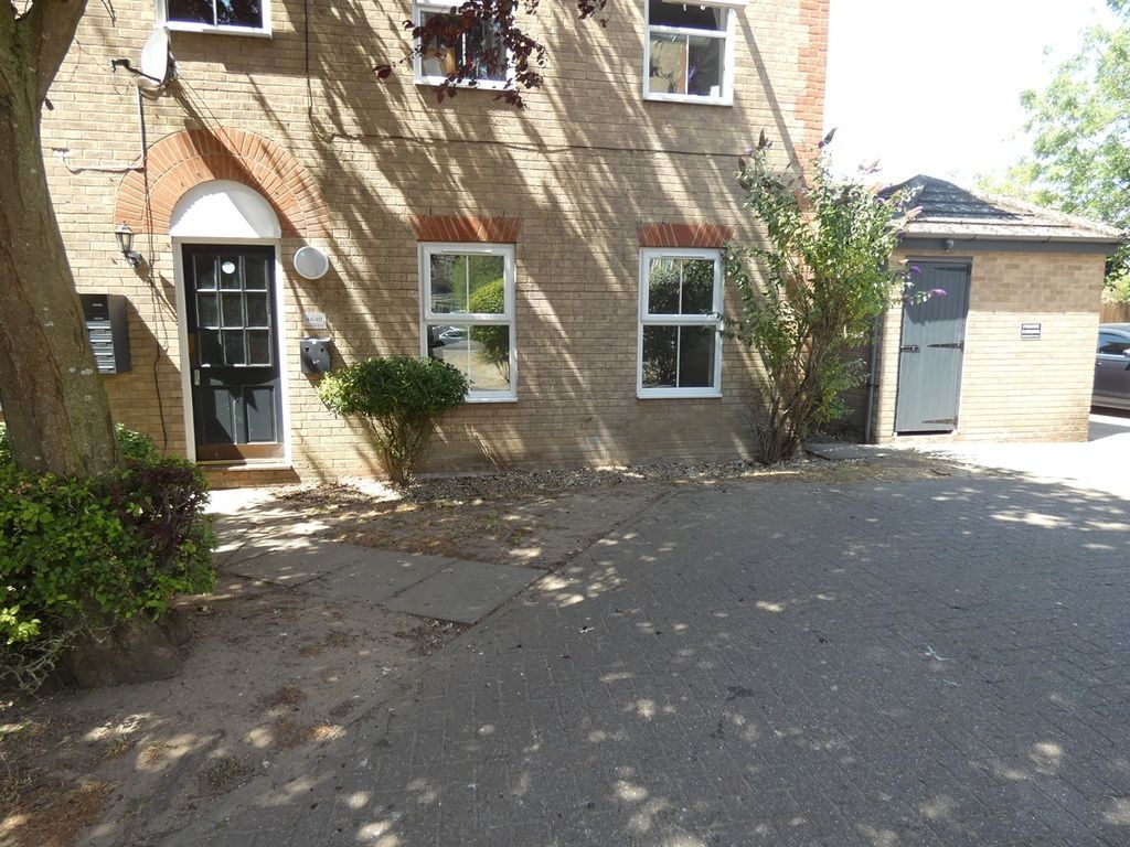 Property photo 1 of 5