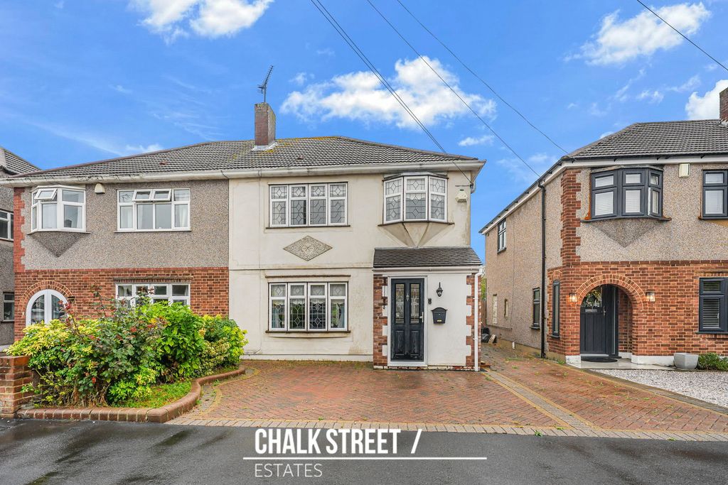 Property photo 1 of 31