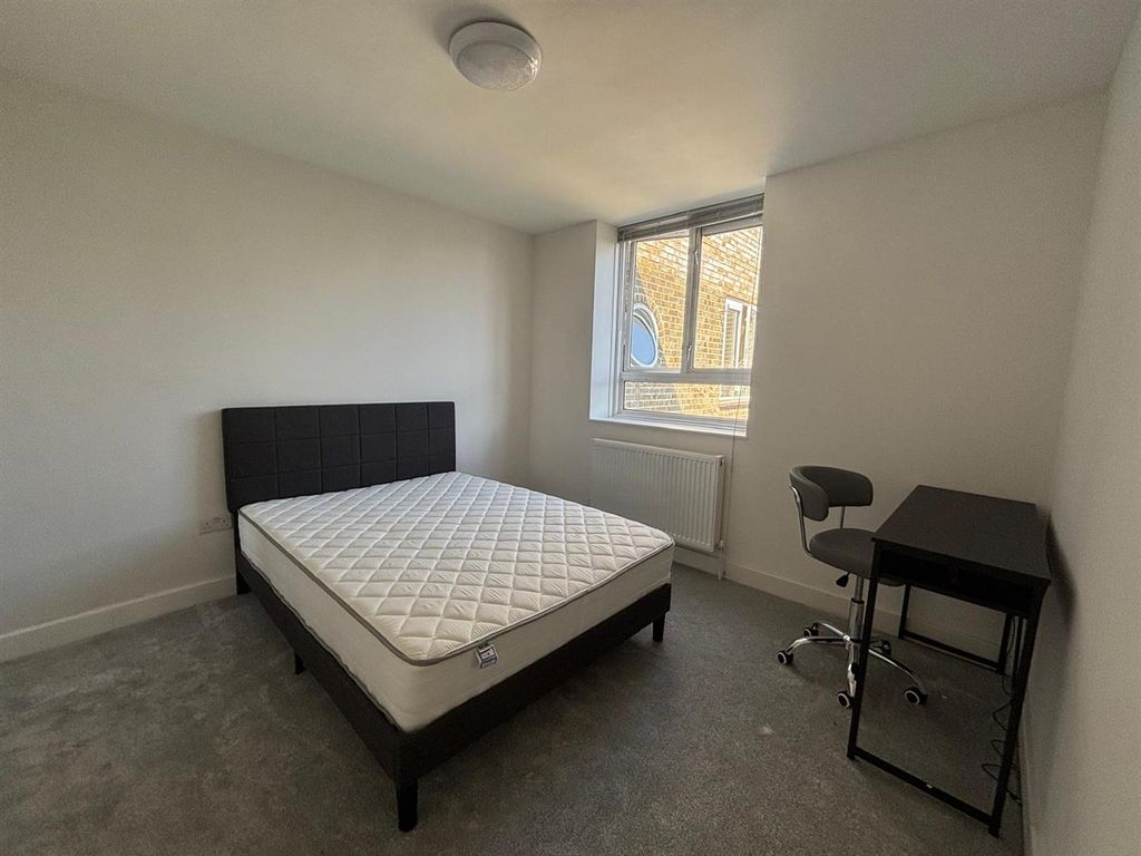 Property photo 1 of 7 30c01bae-6Ab9-40B5-Bd3A-15B961809274.Jpg