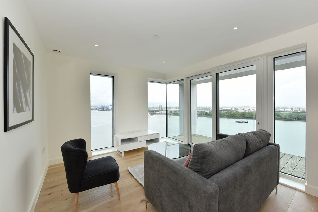 Property photo 2 of 15 Gallery