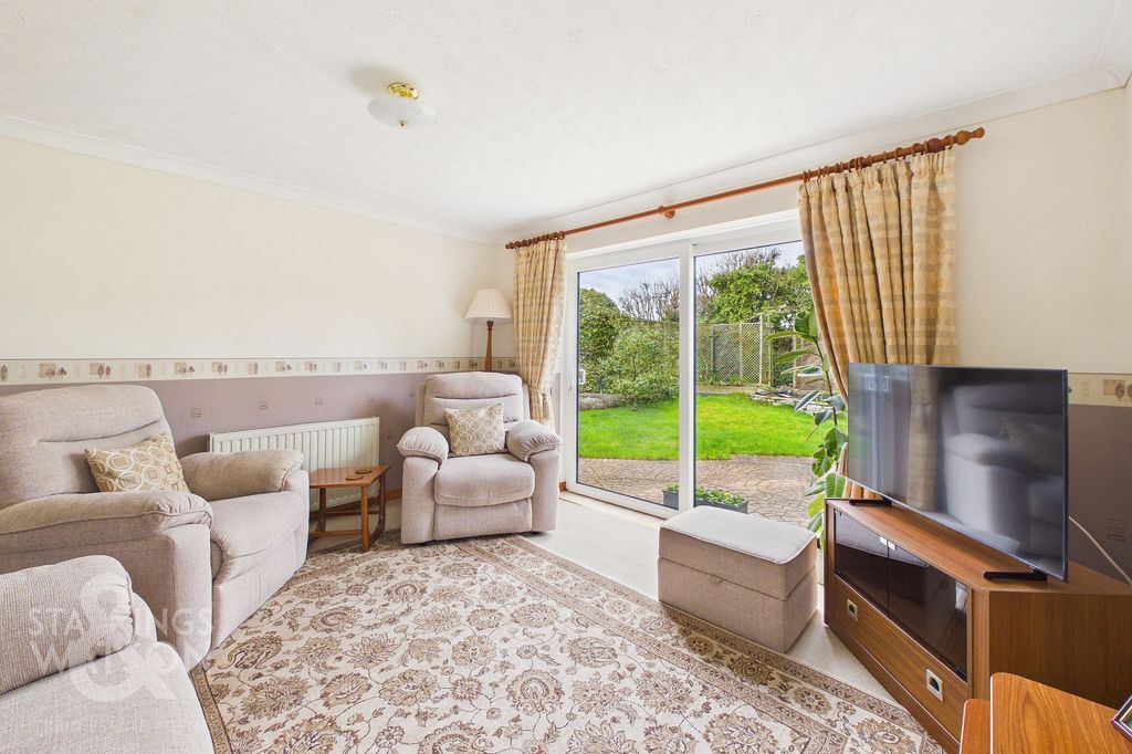 Property photo 3 of 28