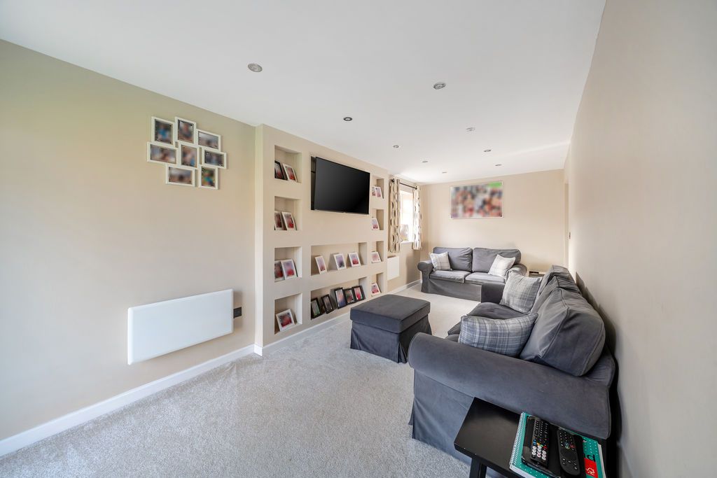 Property photo 3 of 13 Photo 13