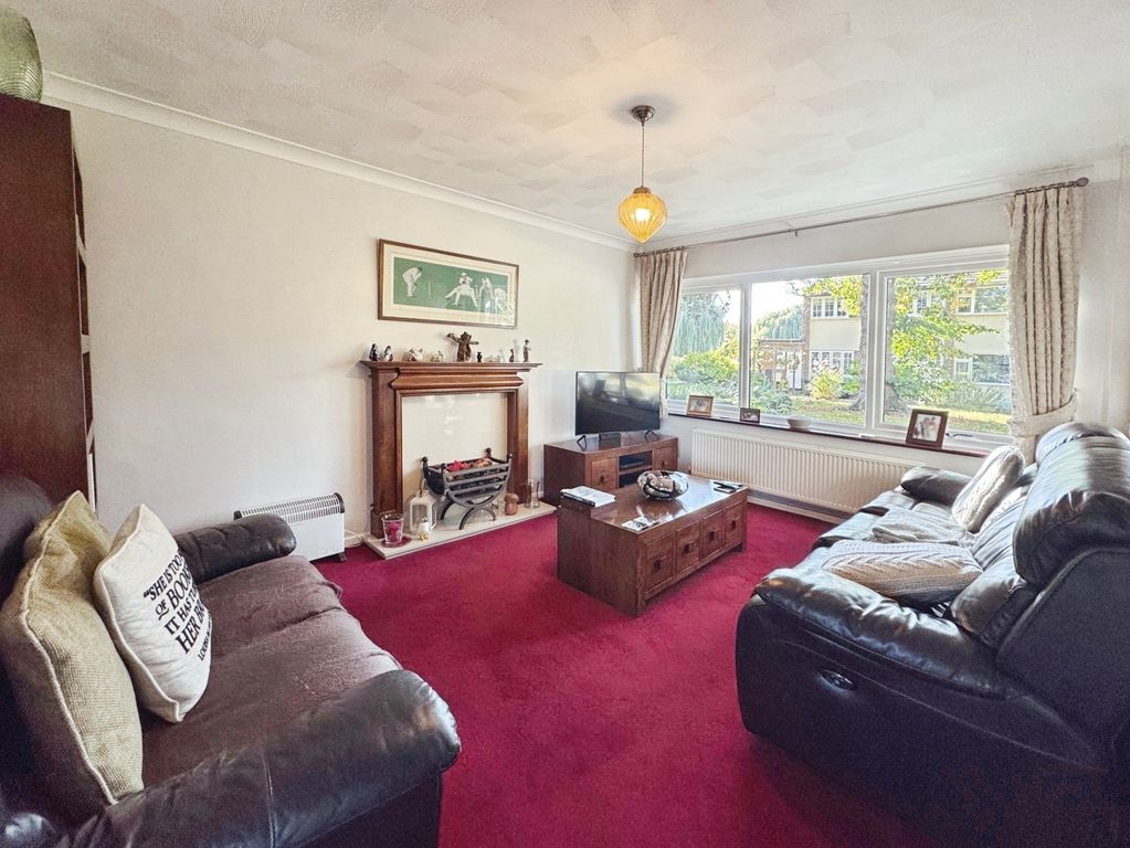 Property photo 3 of 13 Pbox-Img.Jpg