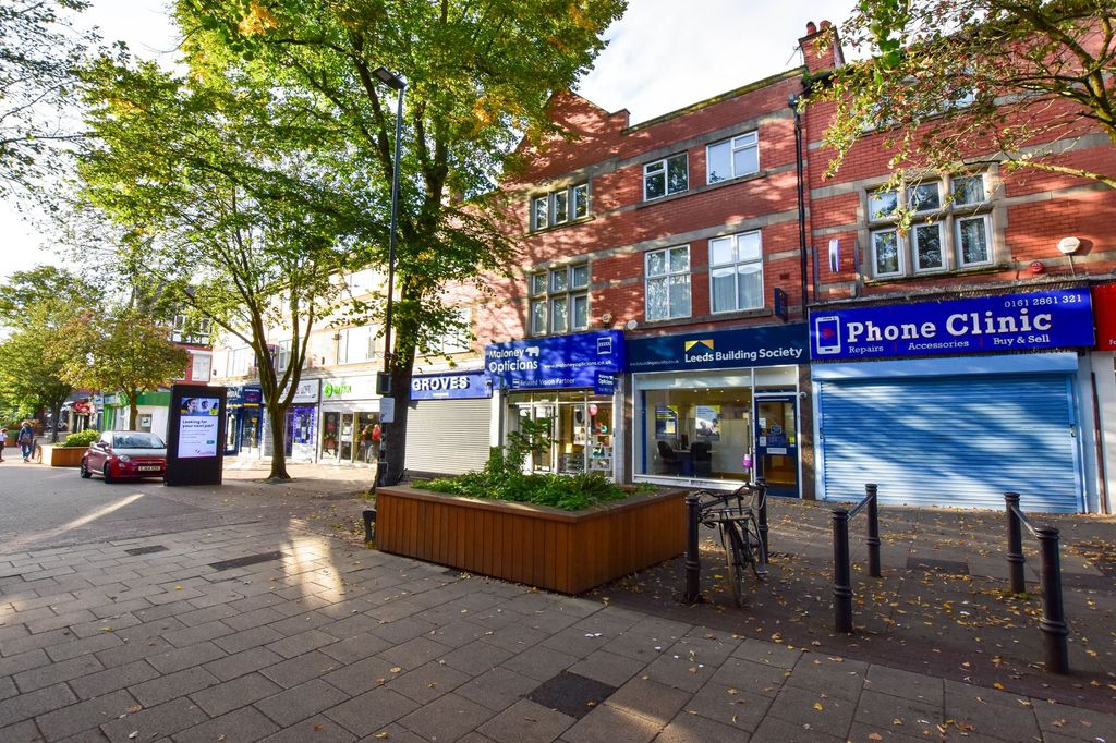 Property photo 1 of 11 Photo 12