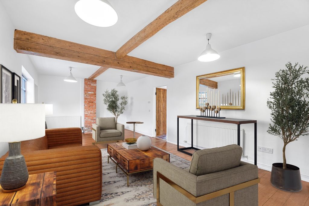 Property photo 3 of 14 4769635