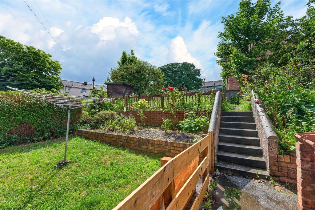 Property photo 3 of 32 Christian Grove