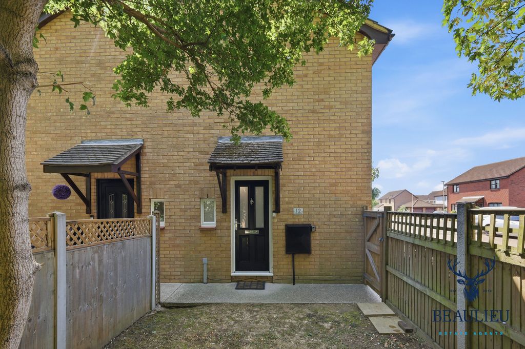 Property photo 3 of 12