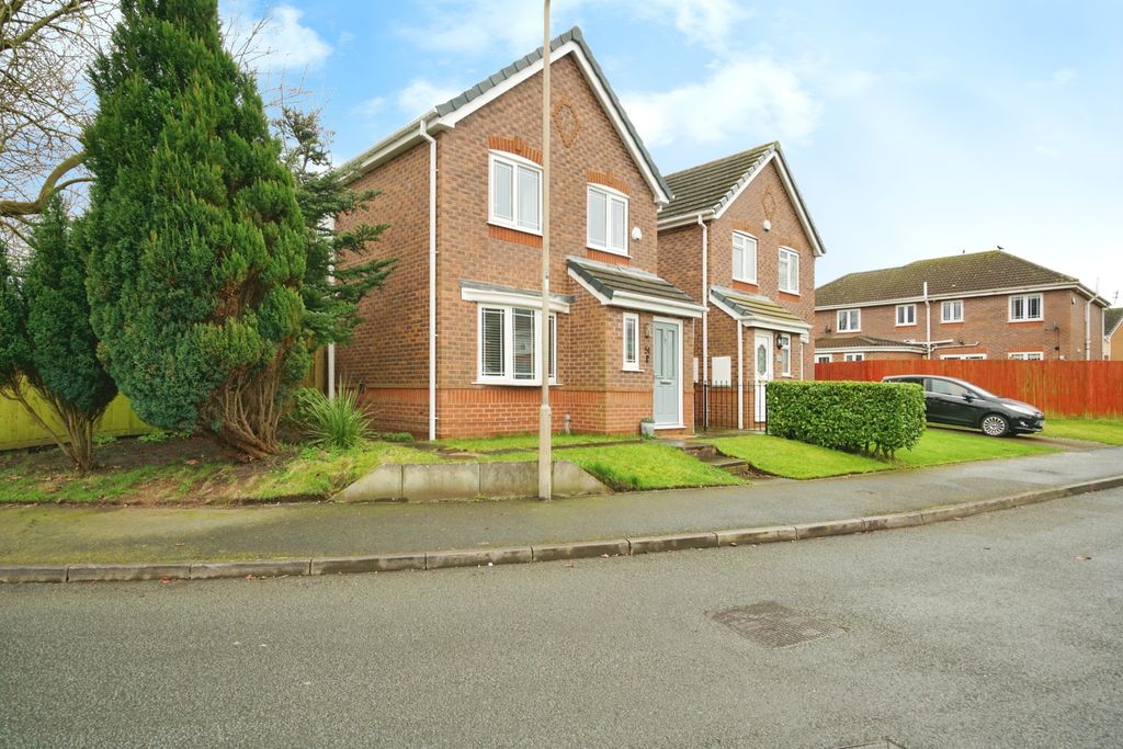 Property photo 2 of 19