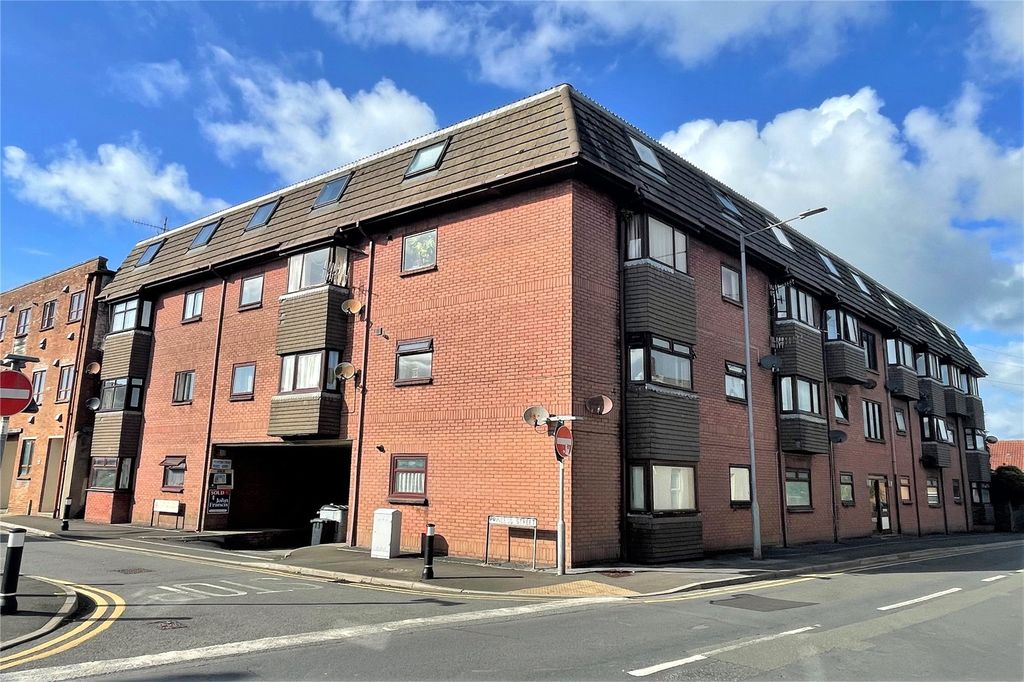 2 bed flat for sale Llanelli