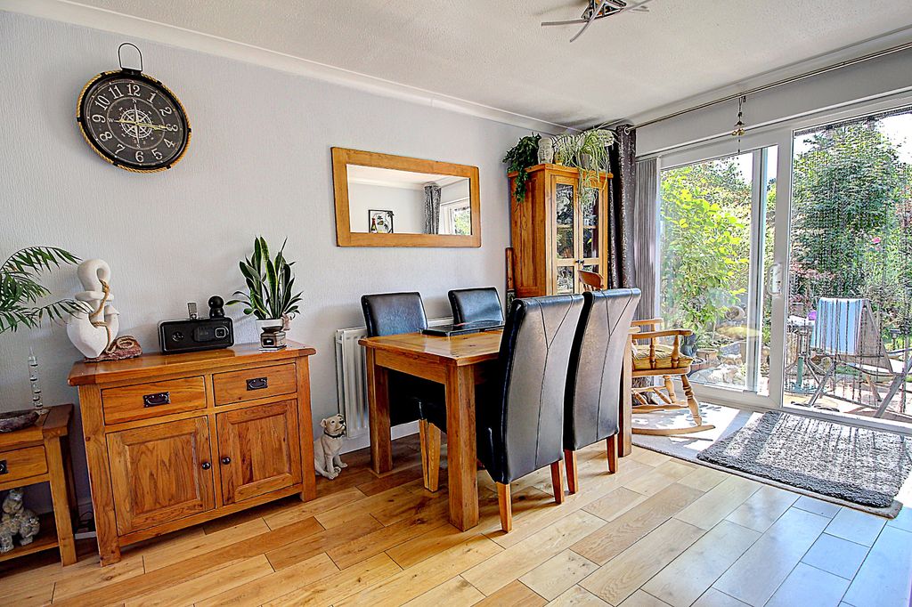 Property photo 3 of 23 Dining Room