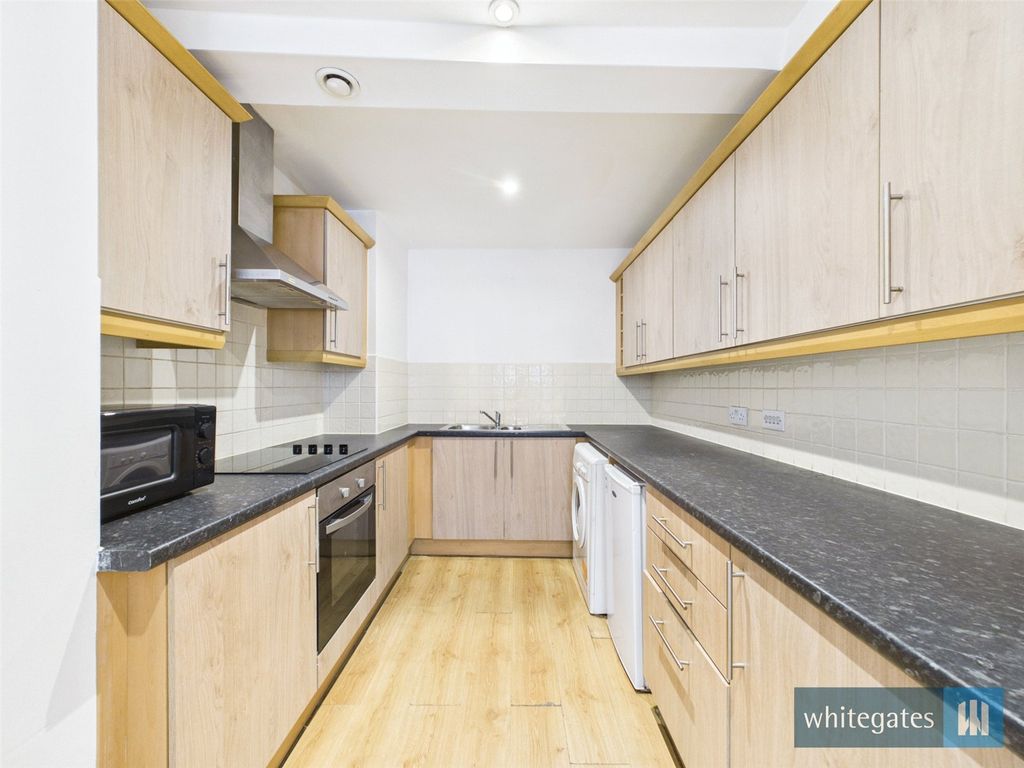 Property photo 3 of 6 Picture No. 31