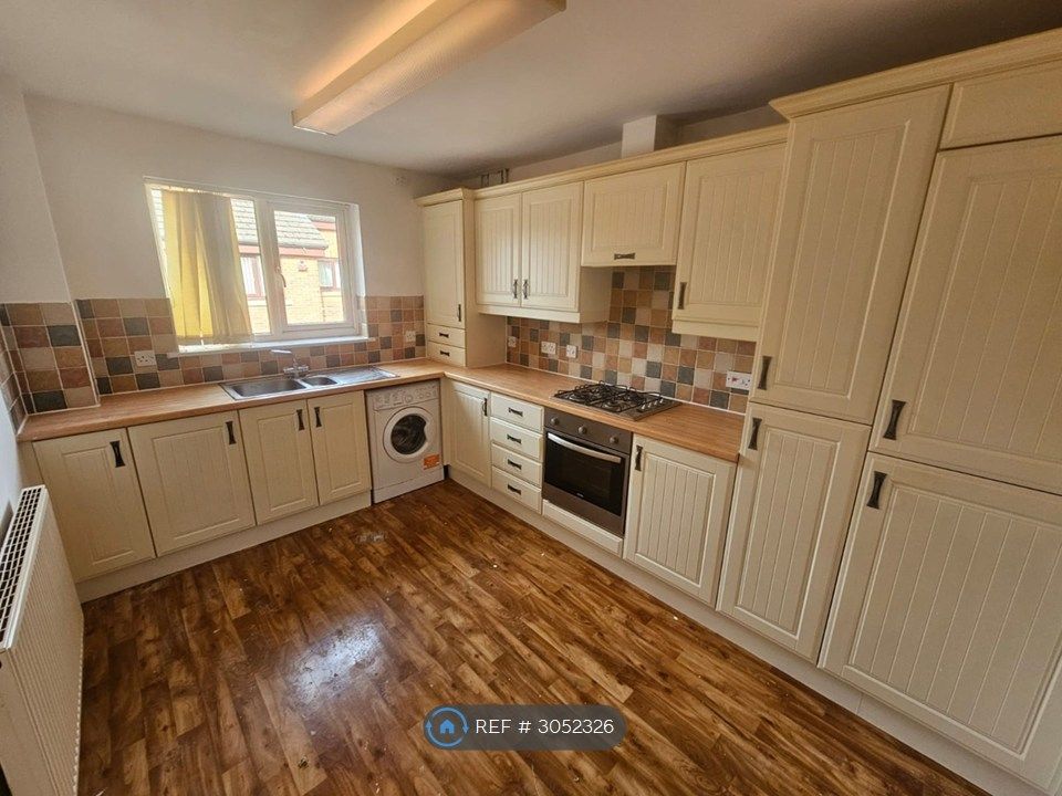 Property photo 3 of 6