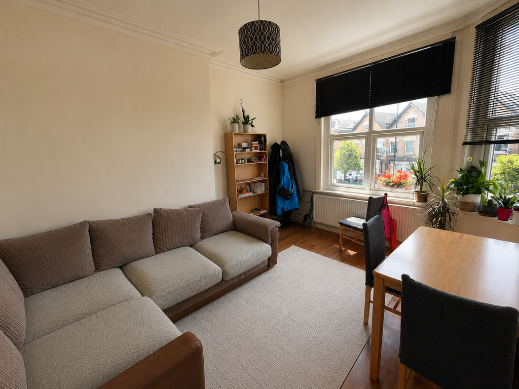 Property photo 2 of 8