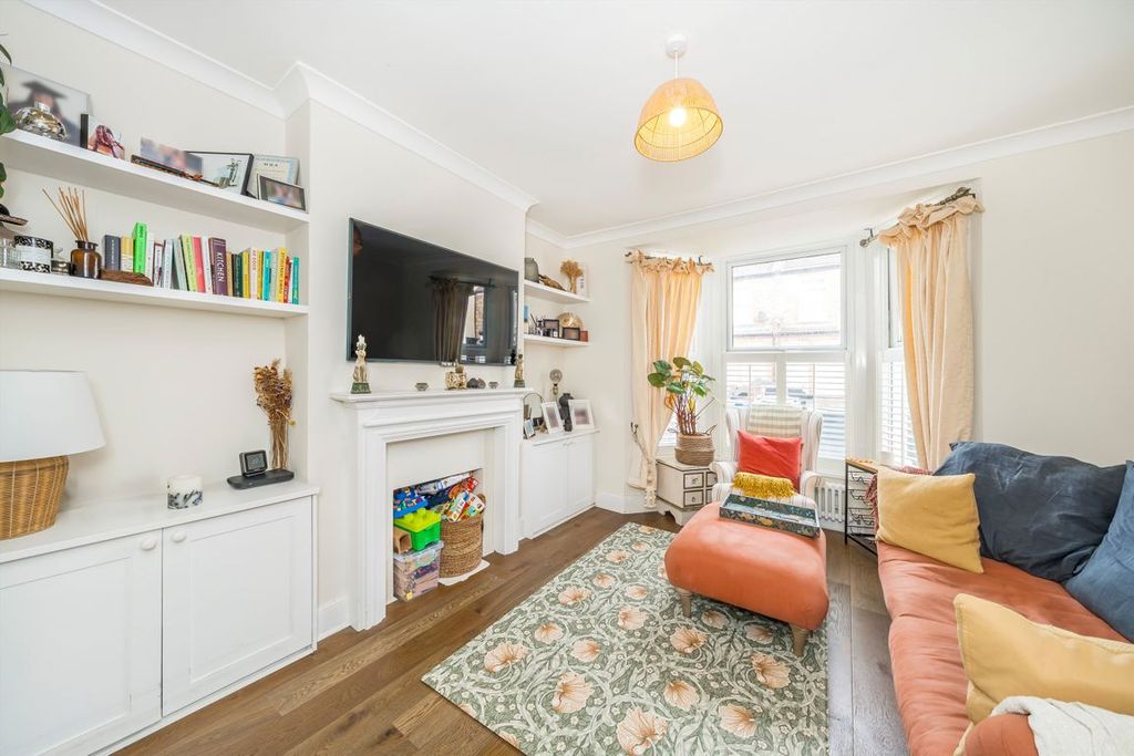 Property photo 2 of 8