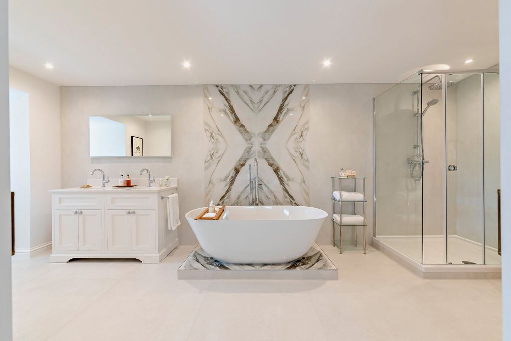 Additional image 12 of 6 bed detached house for saleFlowers Hill, Pangbourne, Berkshire RG8