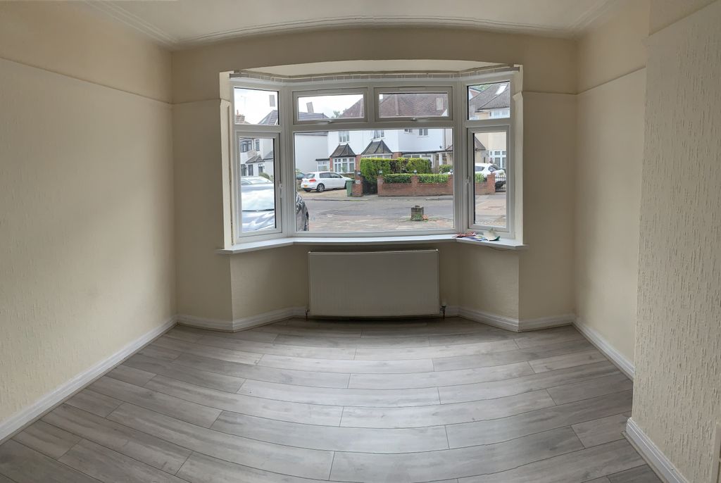 Property photo 2 of 12 Gallery