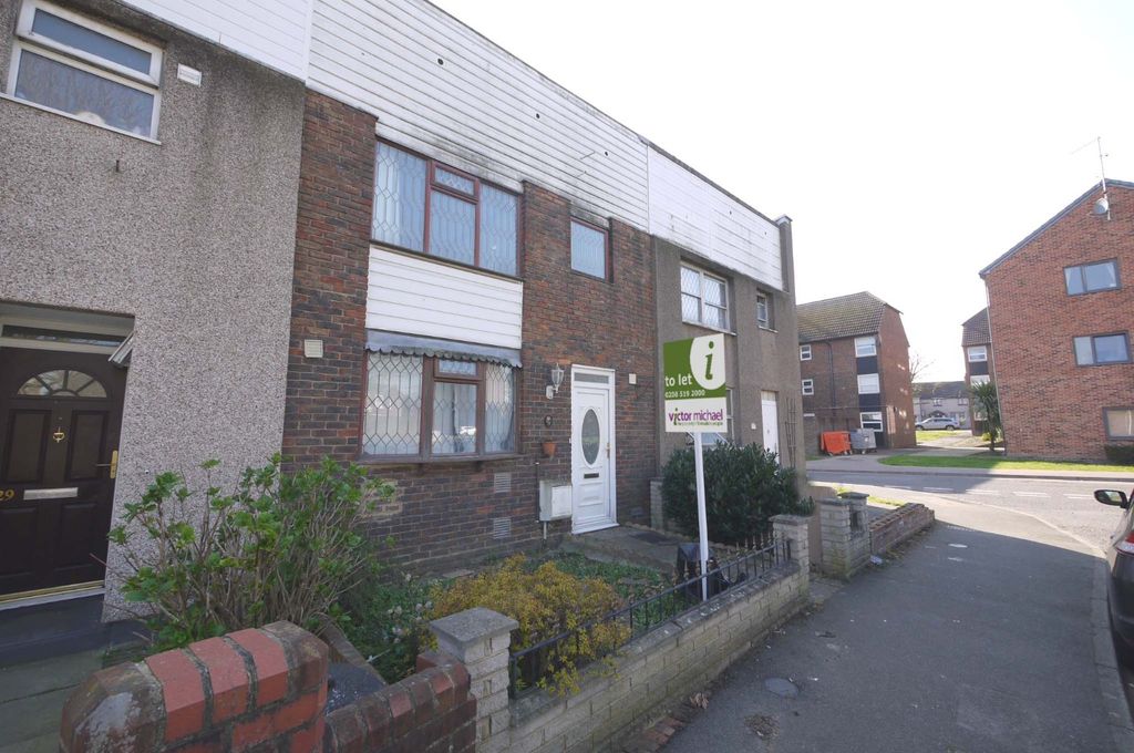 Property photo 1 of 12 5018170