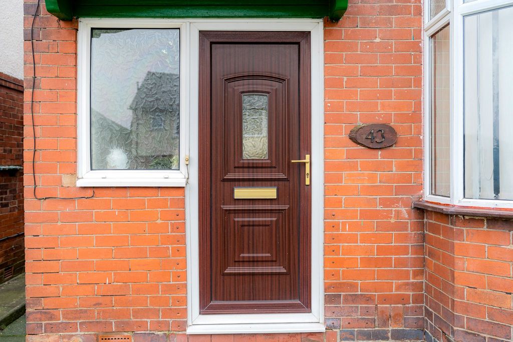 Property photo 2 of 24 Photograph 19