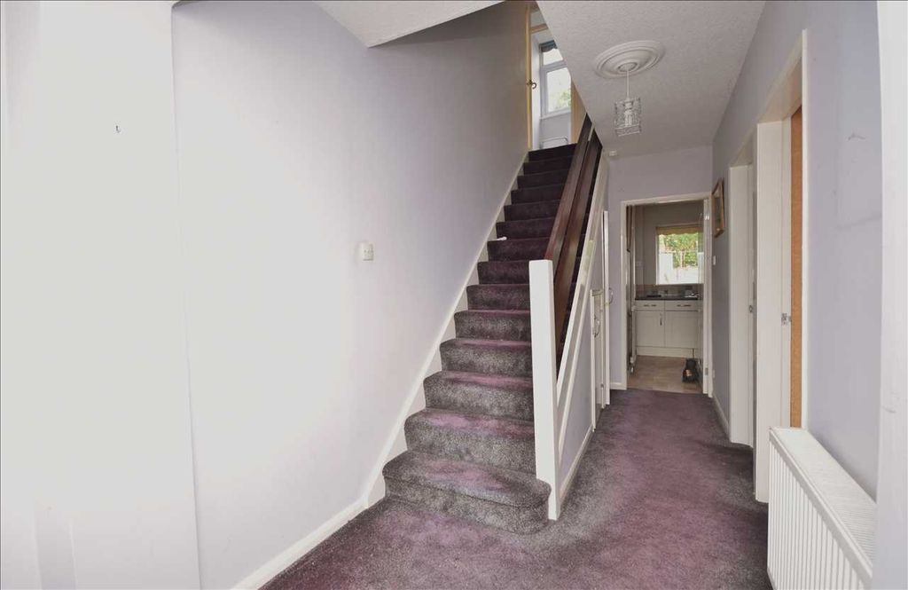 Property photo 2 of 13 Hall