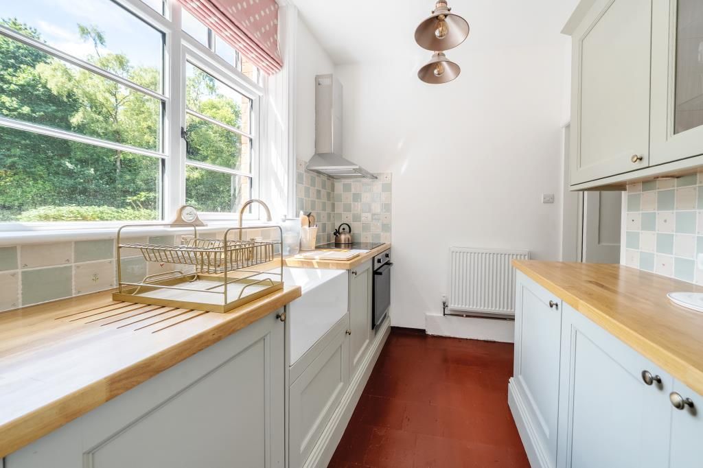 Property photo 3 of 20 Kitchen