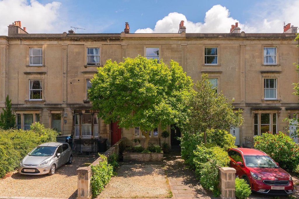 Property photo 2 of 47 1C6Rscm - External C.Jpg