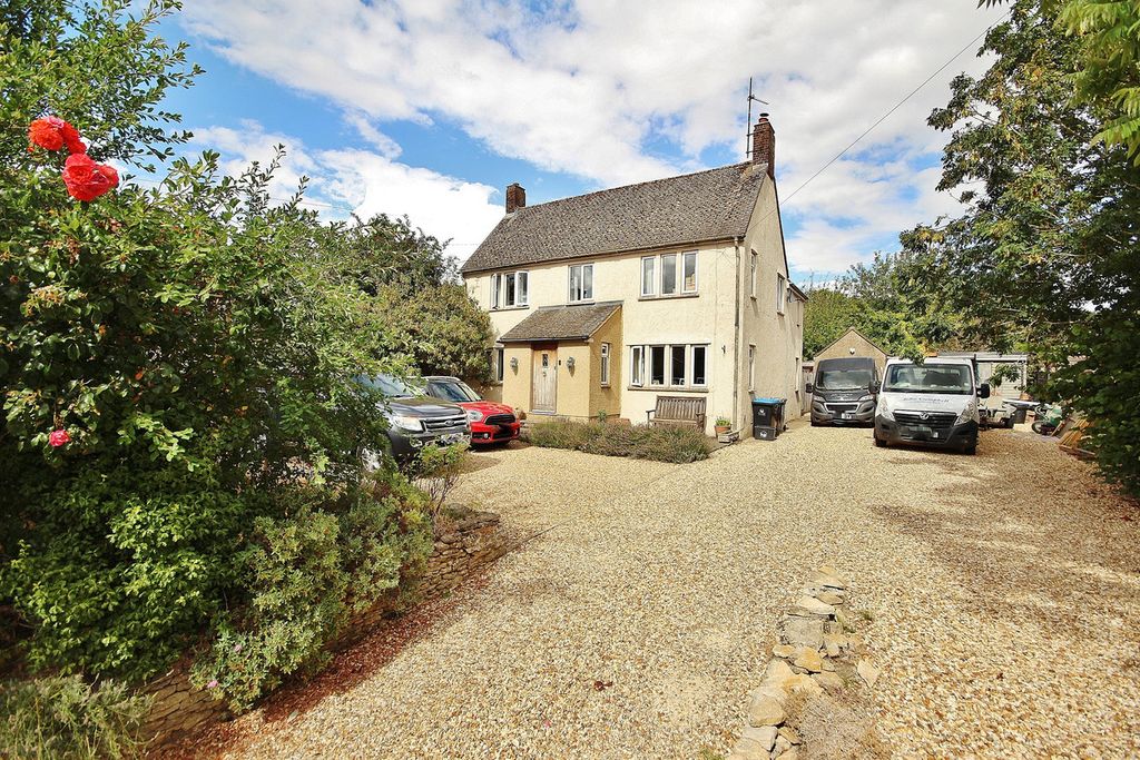 Property photo 1 of 24