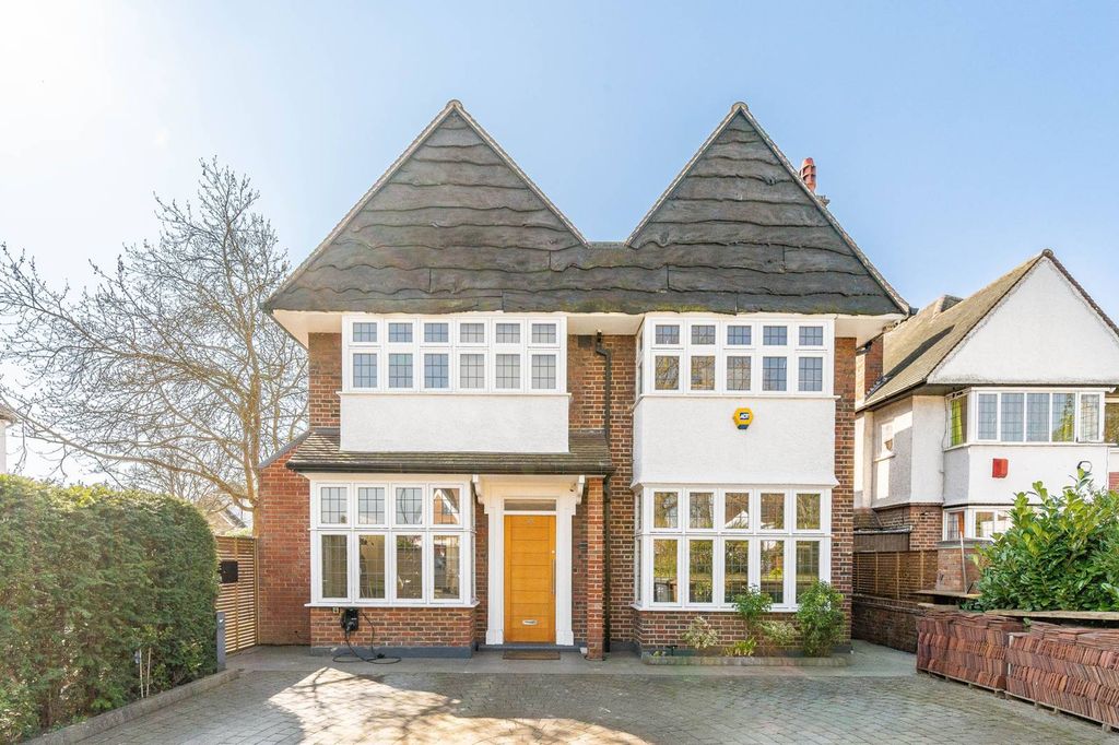 Property photo 1 of 17